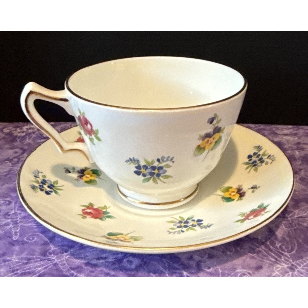 Crown‎ Staffordshire Teacup Saucer Rose Pansy Fine Bone China England Vintage